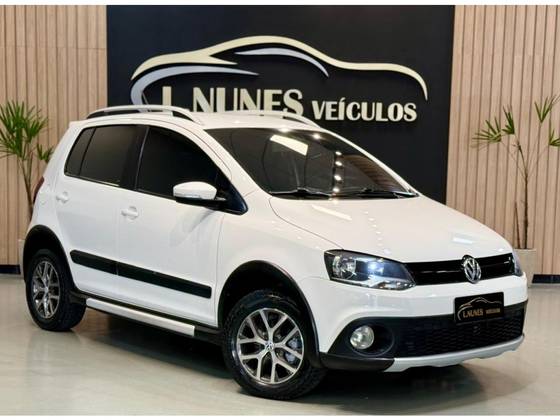 VOLKSWAGEN CROSSFOX 1.6 MI FLEX 8V 4P AUTOMATIZADO VOLKSWAGEN CROSSFOX 1.6 MI FLEX 8V 4P AUTOMATIZADO